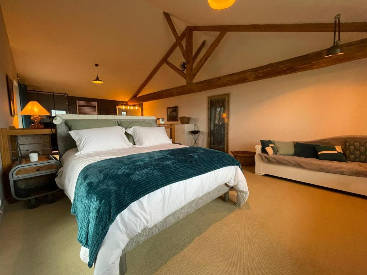 La Grange Aux Hirondelles - Appartement Complet Et Independant Commelle-Vernay エクステリア 写真
